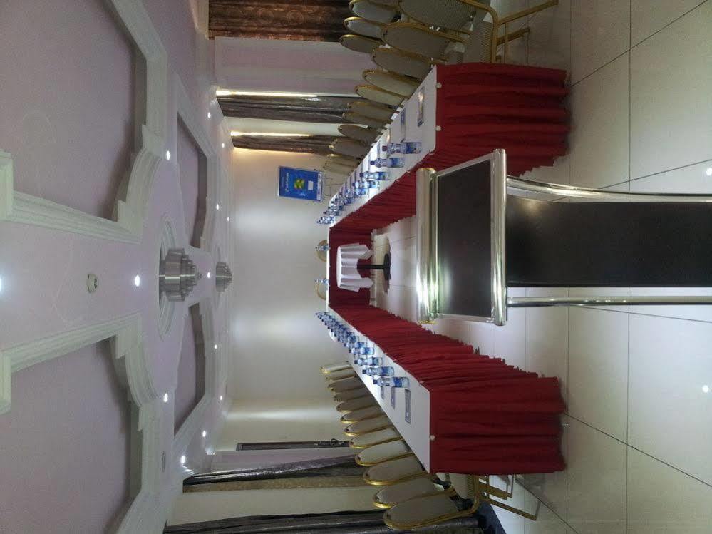 Bole Skygate Hotel Addis-Abeba Extérieur photo